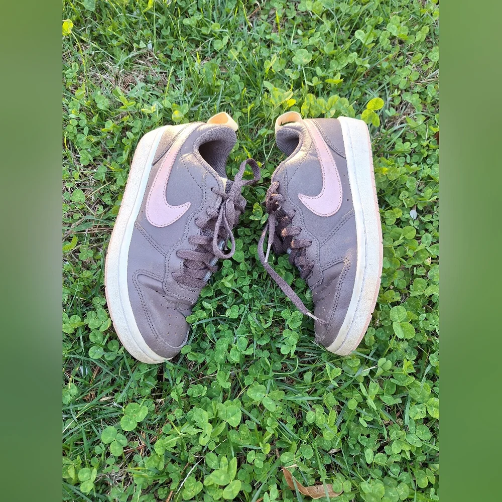 Nike Gray Sneakers with Cream Accents